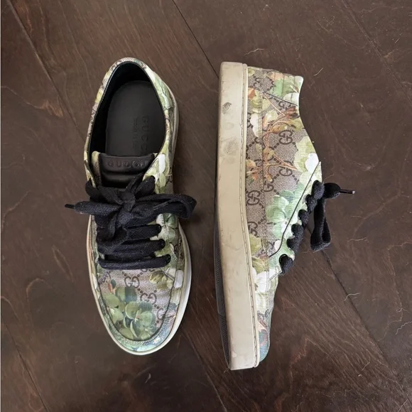 Gucci sneakers